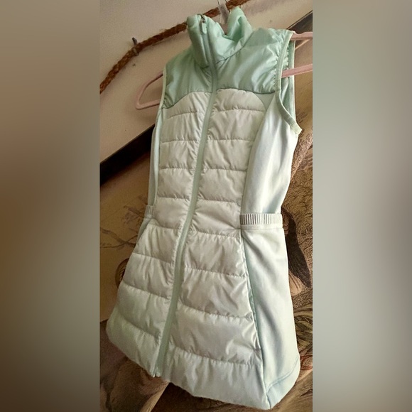 Lululemon Down For It All Running Vest Mint Green SZ 2 Excellent Condition - Picture 5 of 12